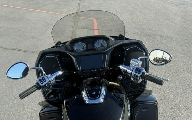 2023 Indian Pursuit Limited With Premium Package Black Metallic