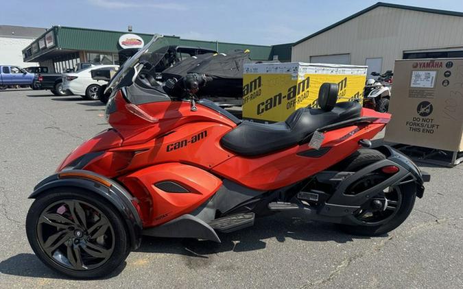 2016 Can-Am Spyder ST-S 5-Speed Semi-Automatic (SE5)