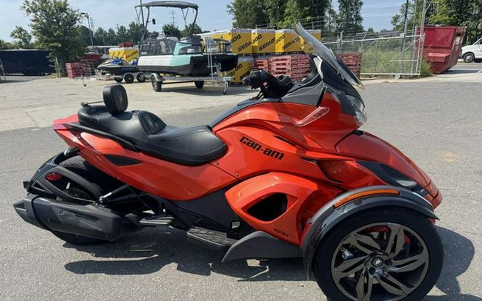 2016 Can-Am Spyder ST-S 5-Speed Semi-Automatic (SE5)
