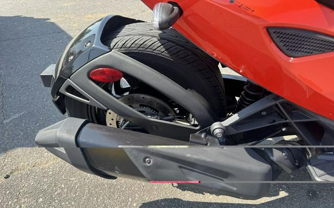 2016 Can-Am Spyder ST-S 5-Speed Semi-Automatic (SE5)