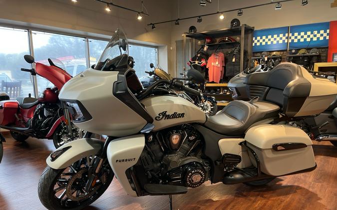 2023 Indian Motorcycle Pursuit® Dark Horse®