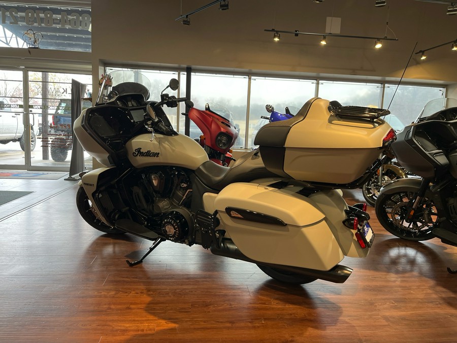 2023 Indian Motorcycle Pursuit® Dark Horse®