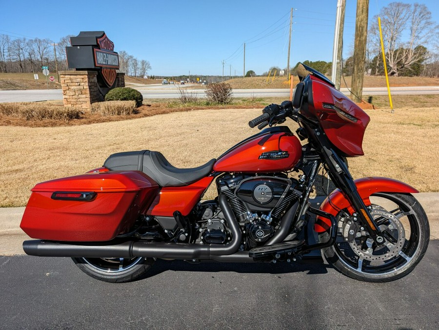 2024 Harley-Davidson Street Glide® Whiskey Fire