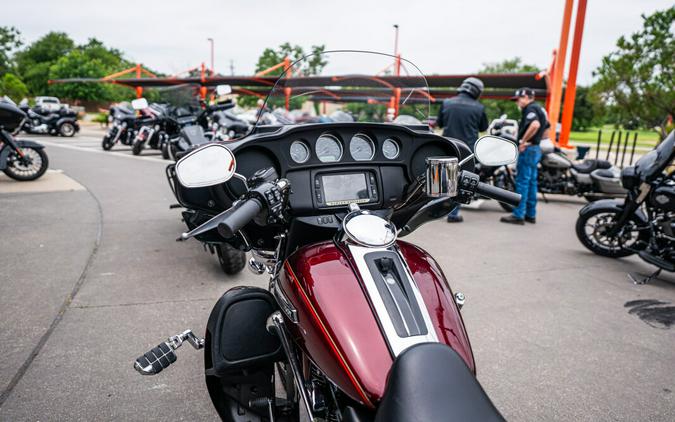 2016 Tri Glide Ultra FLHTCUTG