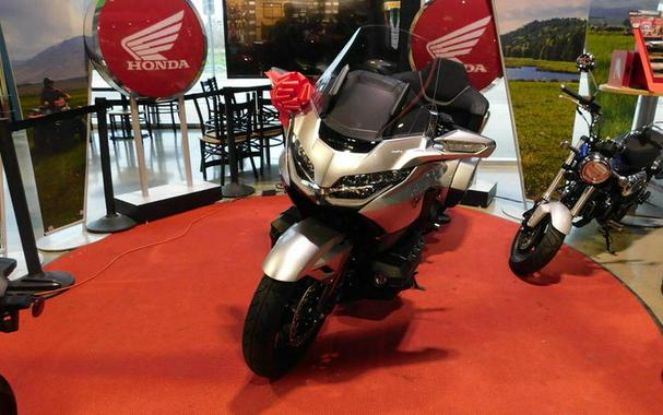 2025 Honda® Gold Wing Tour