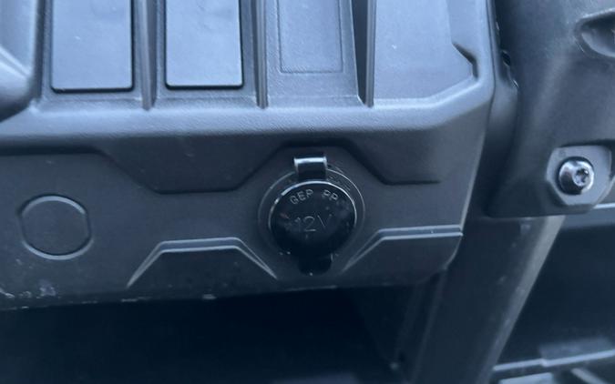 2026 Can-Am Defender DPS HD9