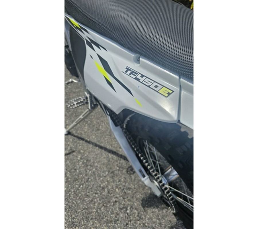 2026 Triumph TF 450-E Jet BlackPure White