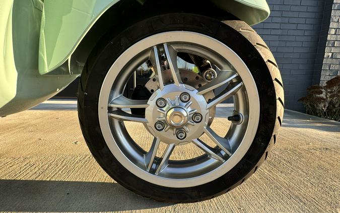 2022 Vespa Primavera 50