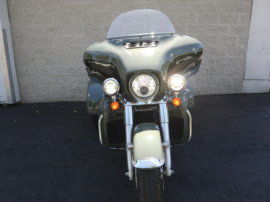 Used 2021 Harley-Davidson Tri Glide Ultra FLHTCUTG
