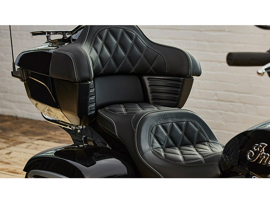 2023 Indian Motorcycle Pursuit® Limited with Premium Package