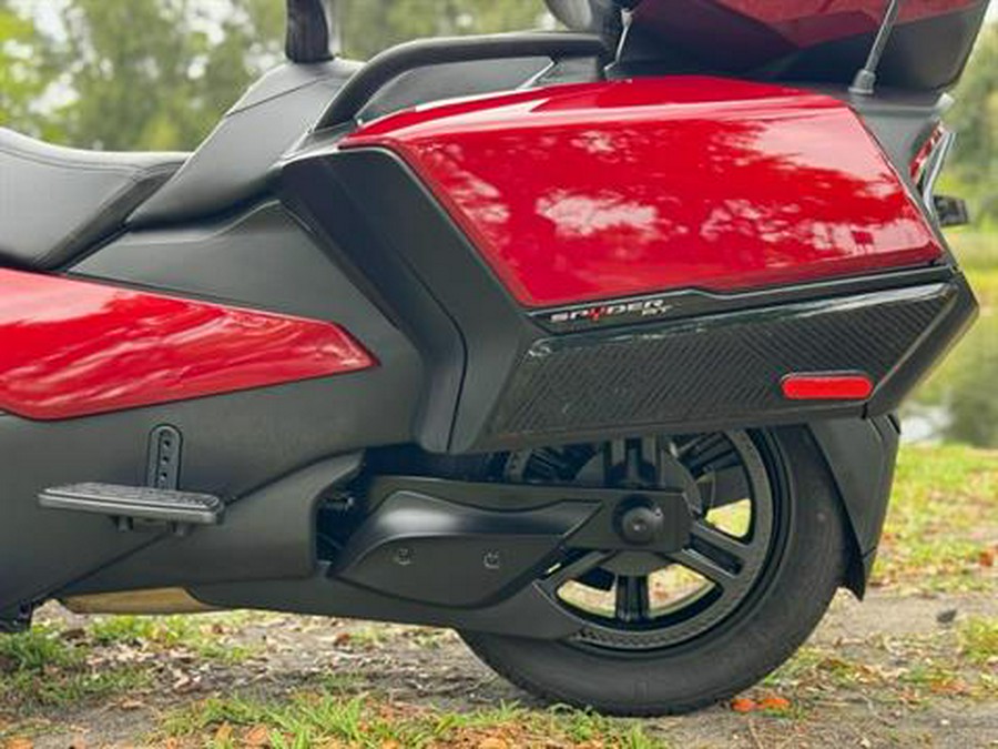 2022 Can-Am Spyder RT Limited