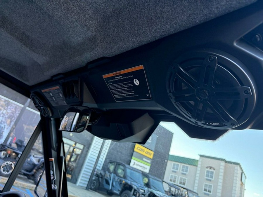 2026 Can-Am Defender MAX Limited HD11