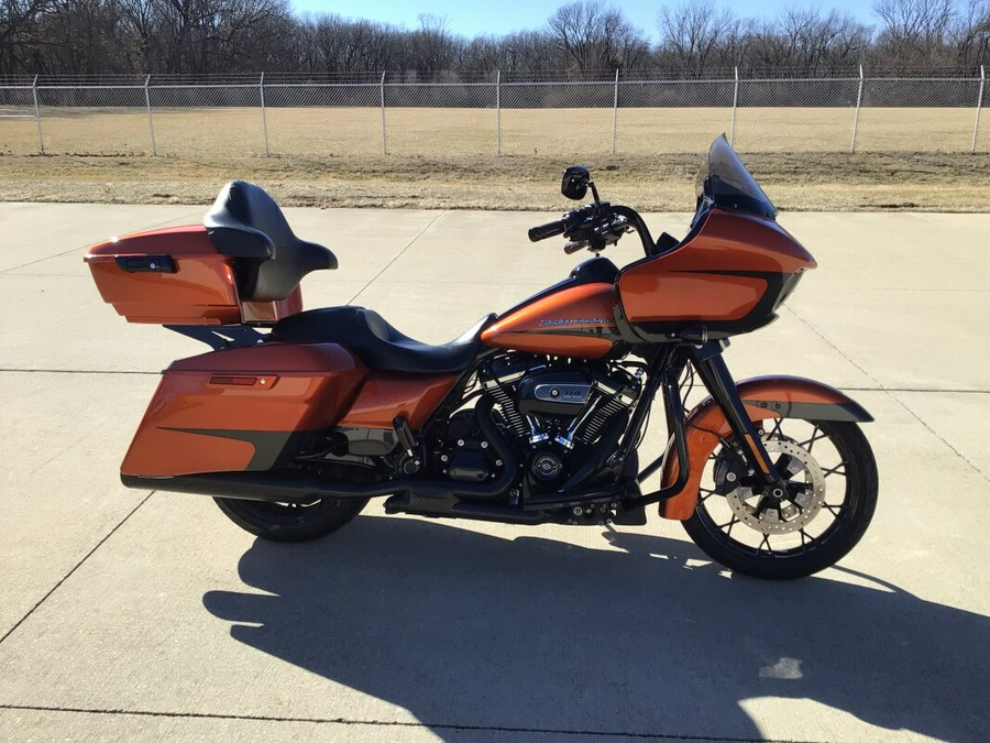 FLTRXS 2020 Road Glide® Special