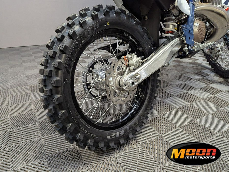 2026 Husqvarna TE 300