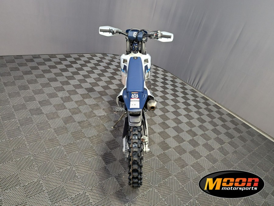2026 Husqvarna TE 300