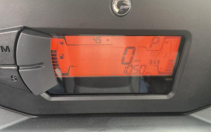 2026 Can-Am® Defender Limited HD11