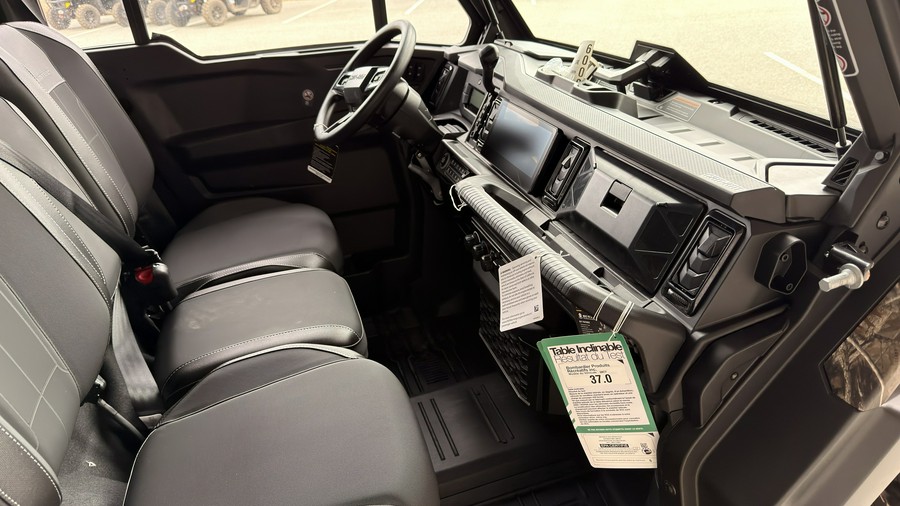 2026 Can-Am Defender MAX Limited HD11