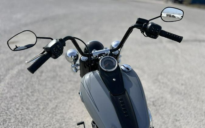 2026 Harley-Davidson Softail FLHC - Heritage Classic
