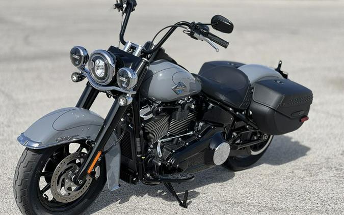 2026 Harley-Davidson Softail FLHC - Heritage Classic