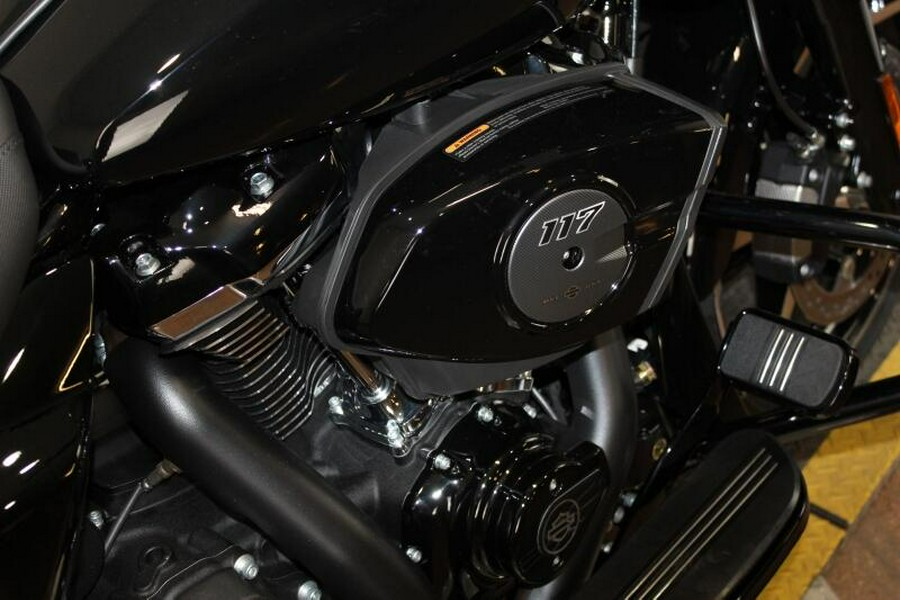 2026 Harley-Davidson® Road Glide® VIVID BLACK
