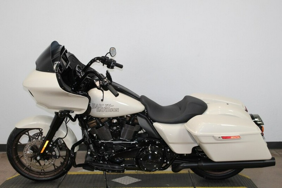 Harley-Davidson Road Glide ST 2023 FLTRXST 992579DT WHITE SAND PRL