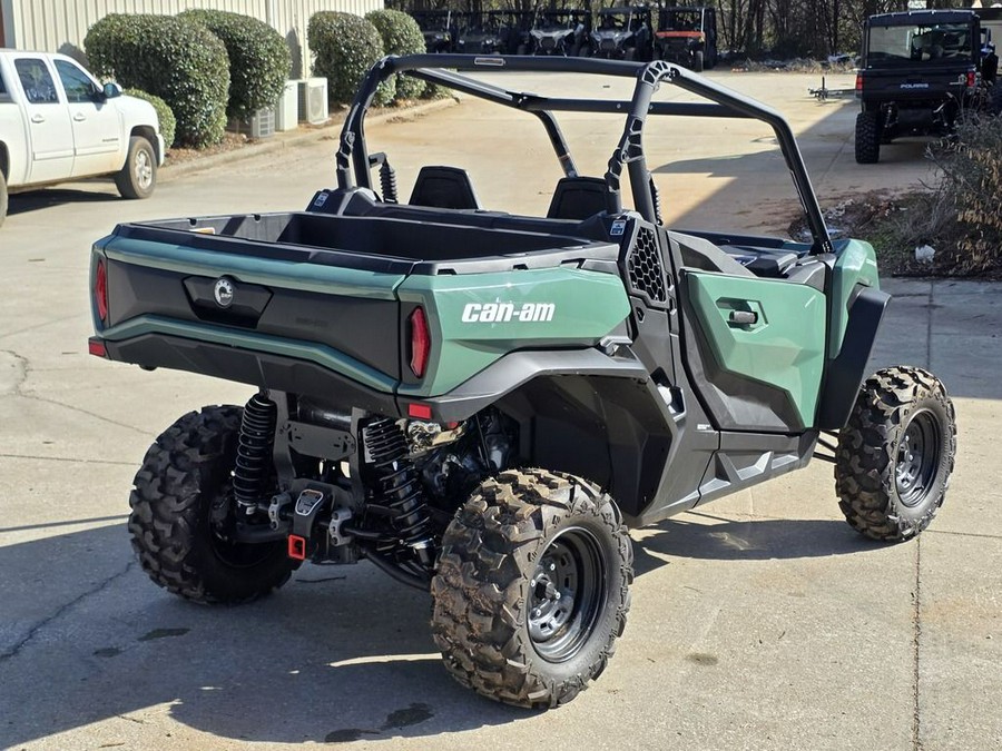 2025 Can-Am Commander DPS 700