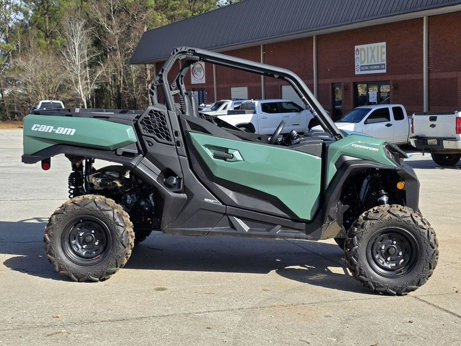 2025 Can-Am Commander DPS 700