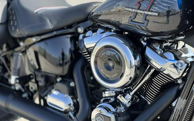 2026 Harley-Davidson Softail FLHC - Heritage Classic