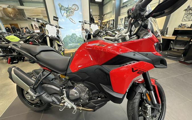 2026 Ducati MULTISTRADA V2