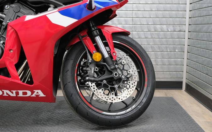 2026 HONDA CBR650R E-CLUTCH