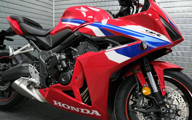 2026 HONDA CBR650R E-CLUTCH