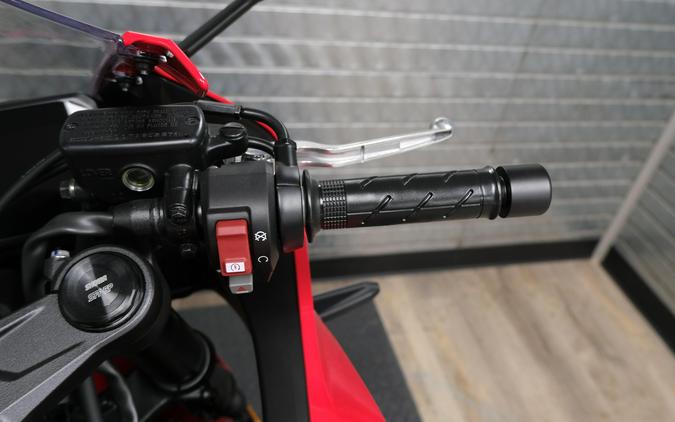 2026 HONDA CBR650R E-CLUTCH