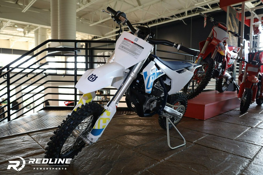 2024 Husqvarna® EE 5