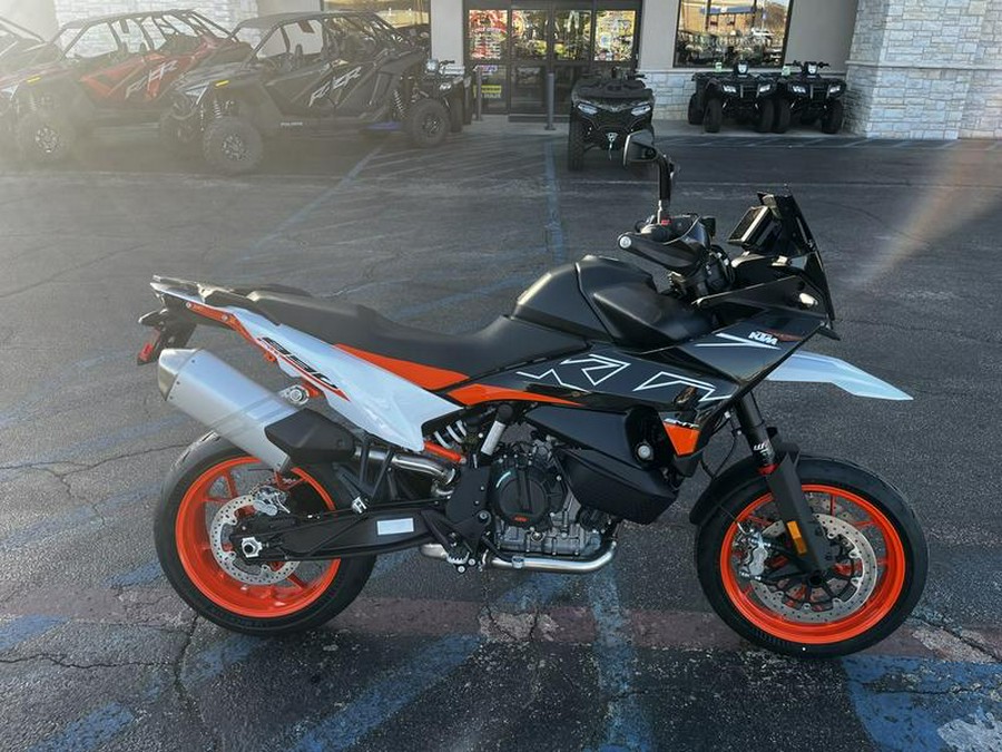 2024 KTM 890 SMT