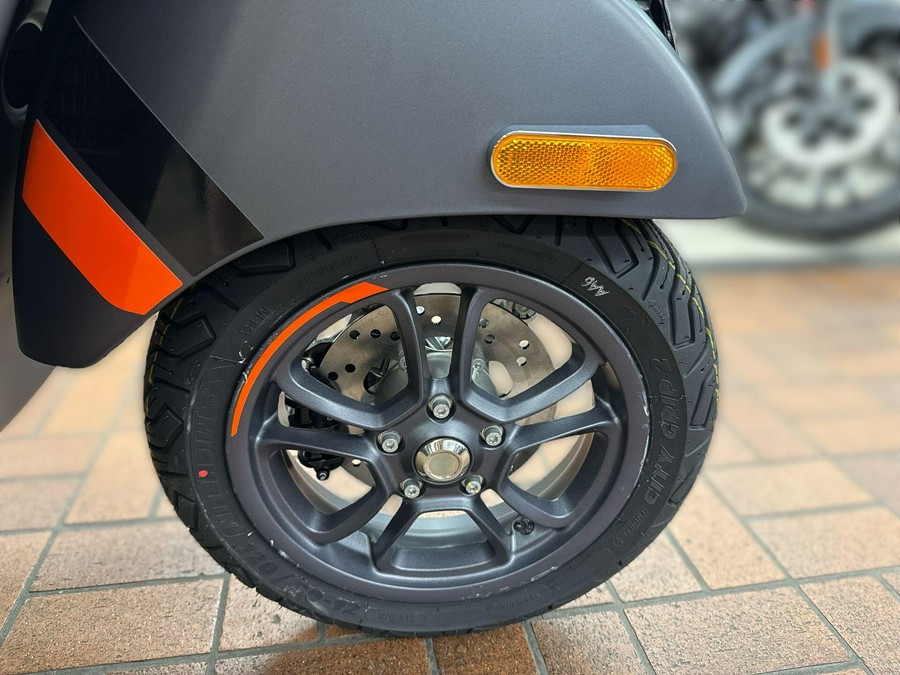 2025 Vespa GTS SUPERSPORT 310