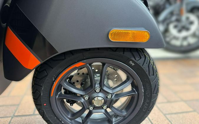 2025 Vespa GTS SUPERSPORT 310