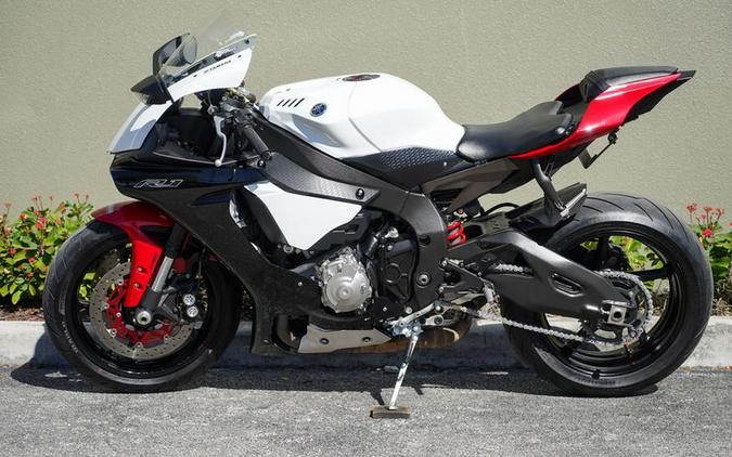 2016 Yamaha YZF-R1S