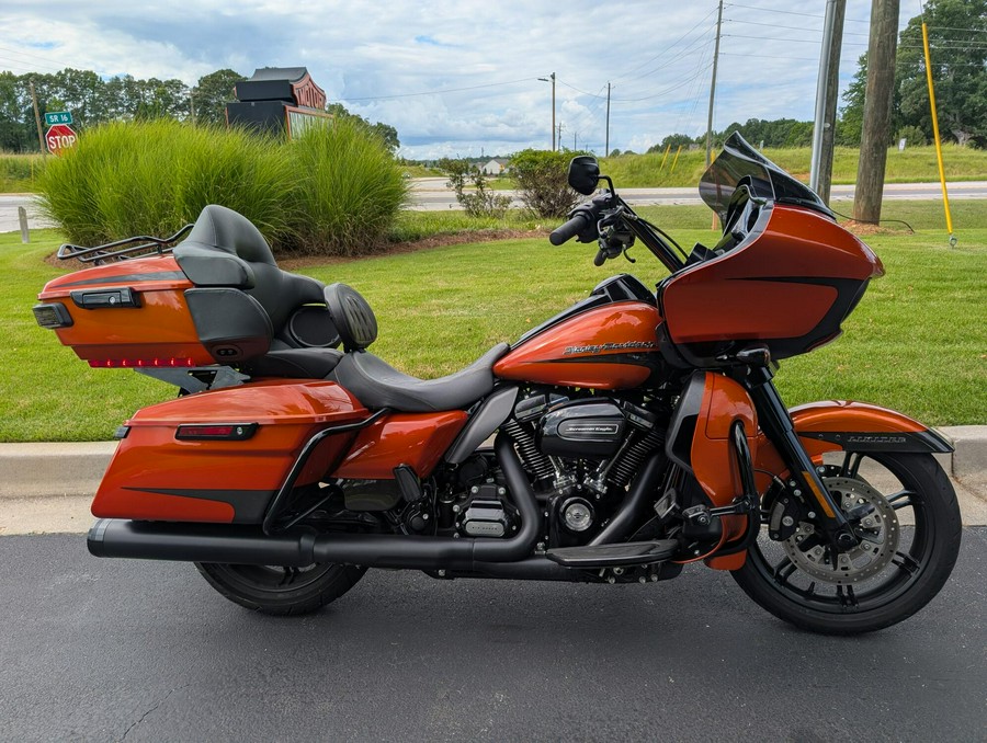2020 Harley-Davidson® Road Glide® Limited Scorched Orange/Silver Flux