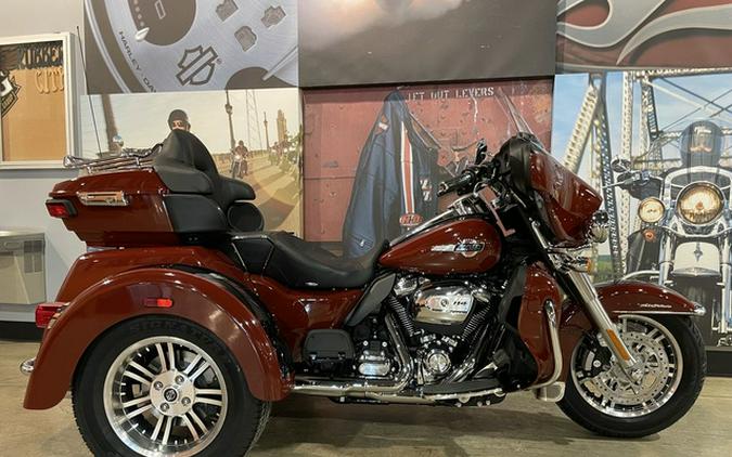 2024 Harley-Davidson FLHTCUTG - Tri Glide Ultra