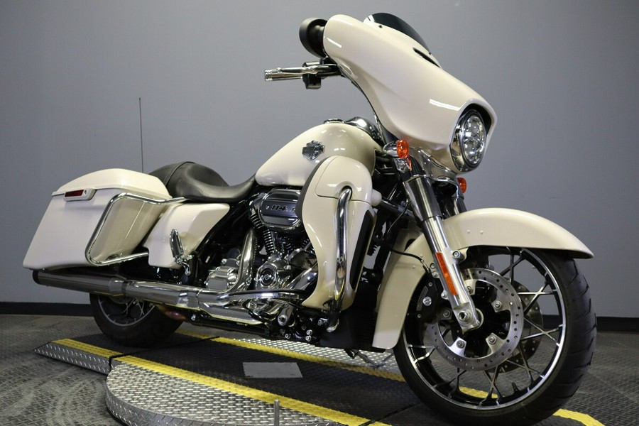 2022 Harley-Davidson Street Glide Special