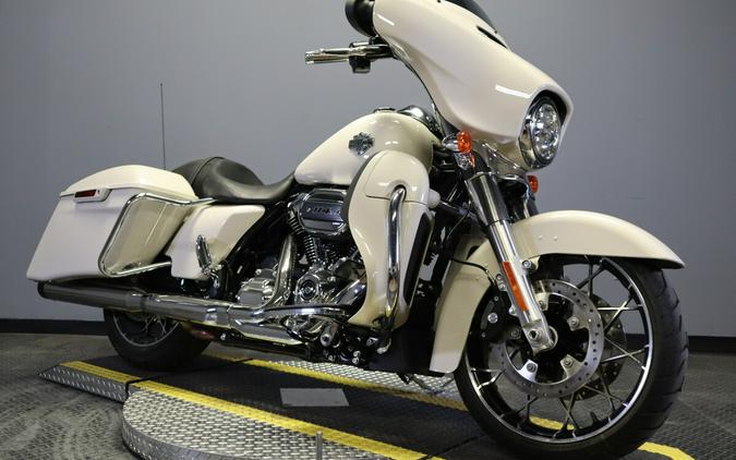 2022 Harley-Davidson Street Glide Special