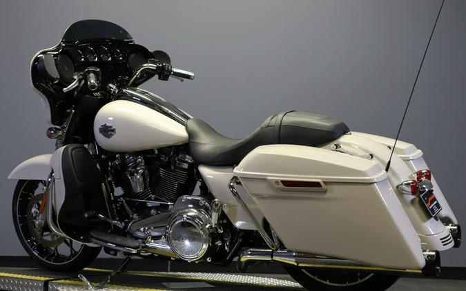 2022 Harley-Davidson Street Glide Special