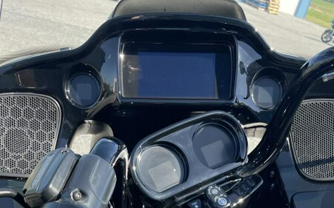 2020 Harley-Davidson Road Glide Limited Zephyr Blue/Black Sunglo