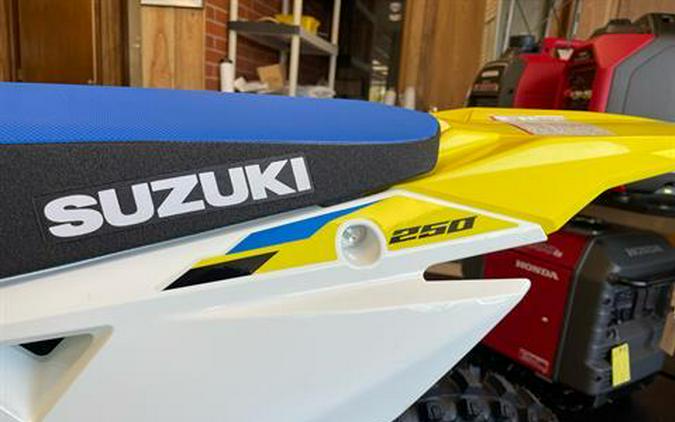 2025 Suzuki RM-Z250