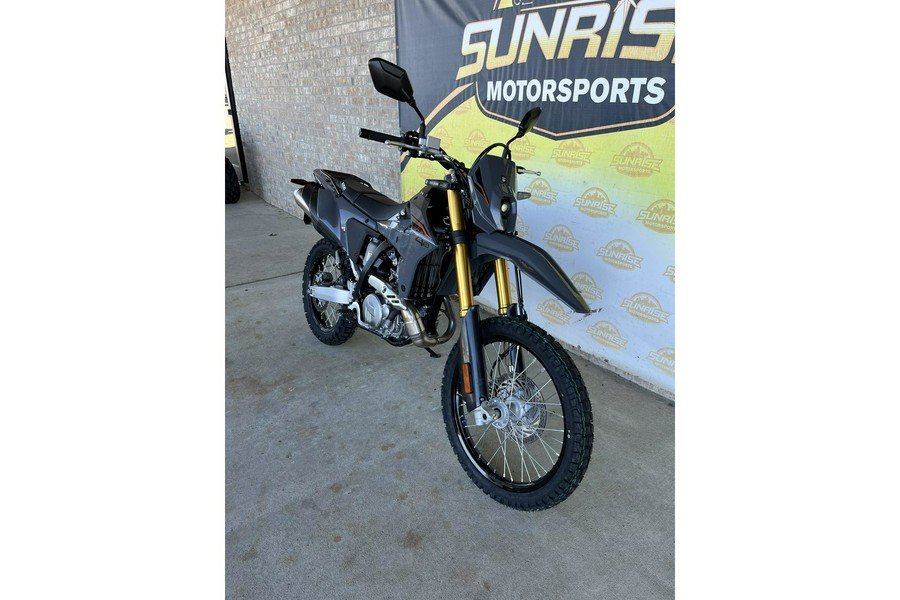 2025 Suzuki DR-Z 4S