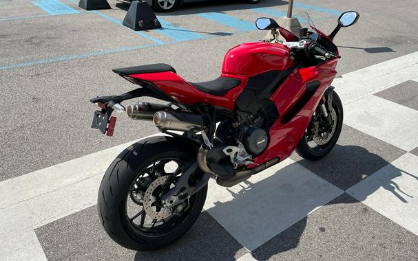 2026 Ducati Panigale V2 - DEMO