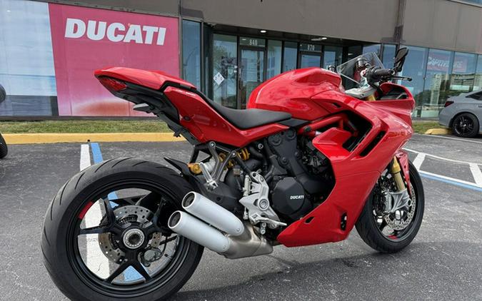 2024 Ducati Supersport 950 S Red