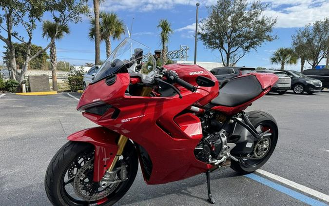 2024 Ducati Supersport 950 S Red