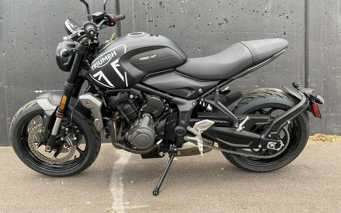 2023 Triumph Trident 660 Sapphire Black