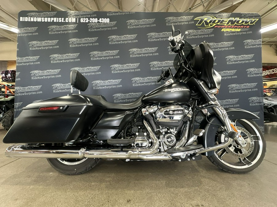 2017 Harley-Davidson® FLHXS - Street Glide® Special